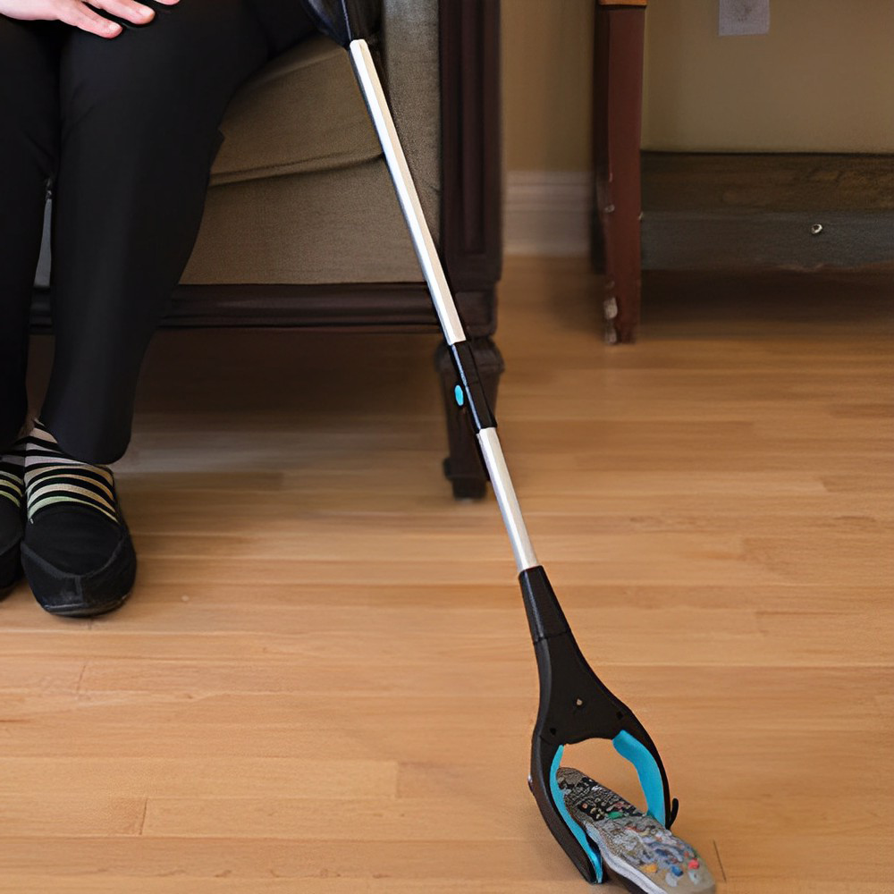 Reaching Tool with 90-Degree Rotating Jaw and 32-Inch Extended Reach, 11lb Capacity All Vera Mart