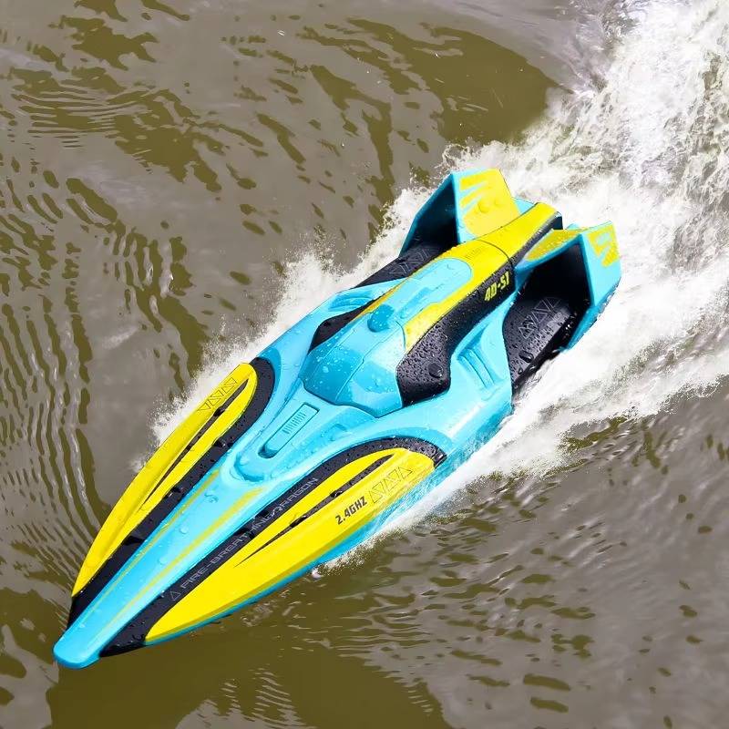 Remote Control Boat with Dual Motors and LED Lights, 35 km/h Speed All Vera Mart