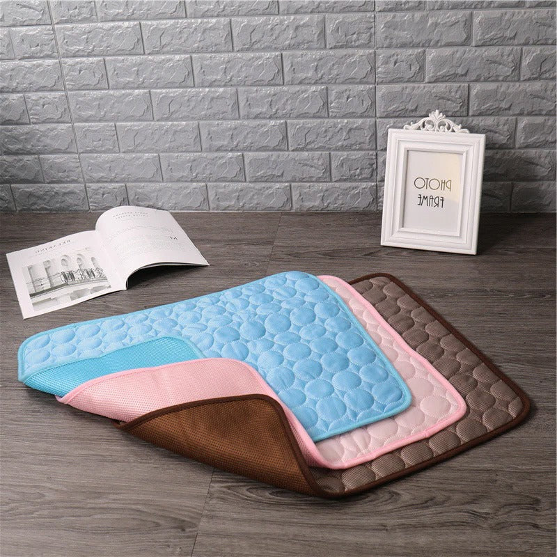 Pressure-Activated Cooling Pad for Small to Medium Pets, 15.7 x 11.8 Inches All Vera Mart