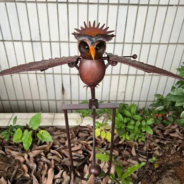 Wind Activated Bird Garden Figure with Jointed Movement and Ground Stake All Vera Mart