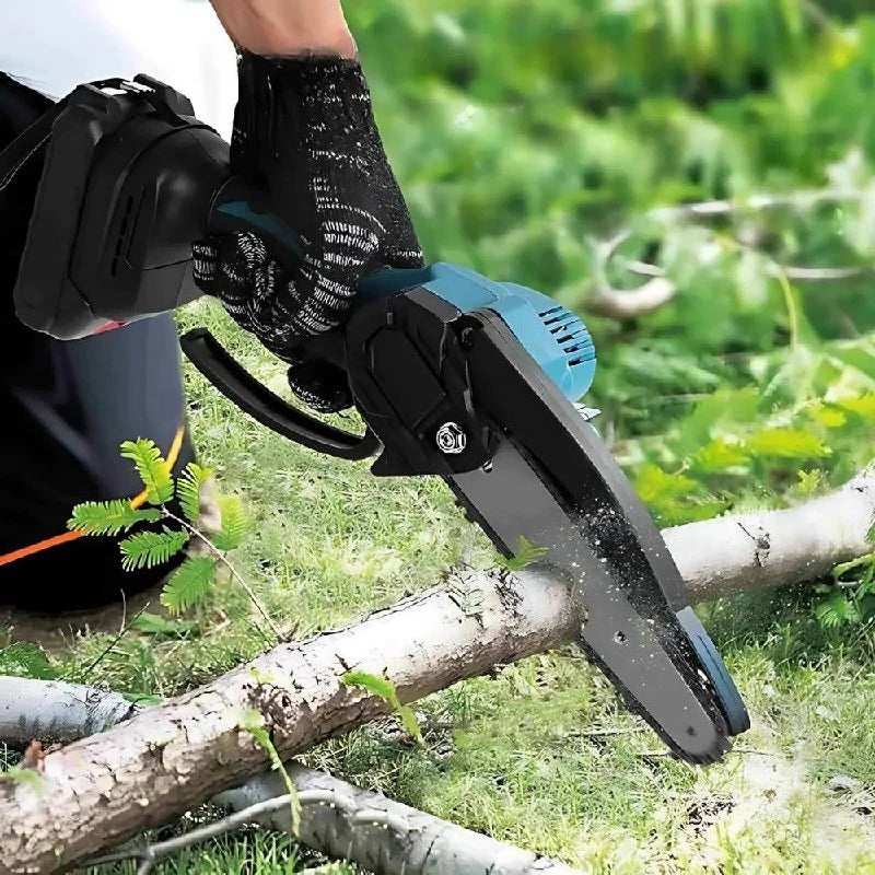 Cordless Electric Chainsaw with 1000W Motor and 30-Minute Battery, Lightweight All Vera Mart