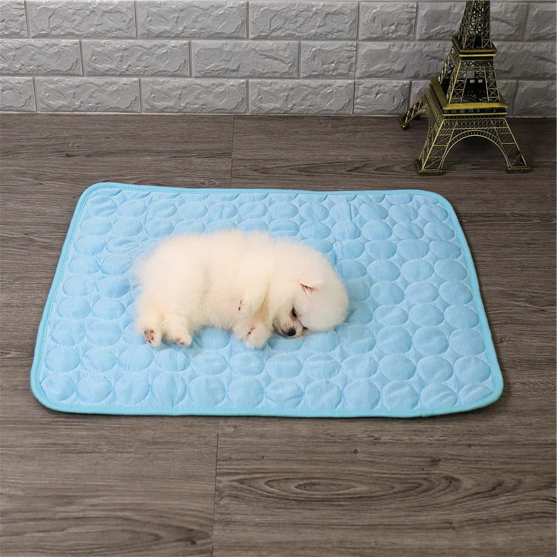 Pressure-Activated Cooling Pad for Small to Medium Pets, 15.7 x 11.8 Inches All Vera Mart