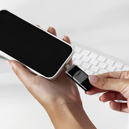 4-in-1 USB Drive with 32GB Storage and Multiple Connectors for Phones, Tablets, Computers All Vera Mart