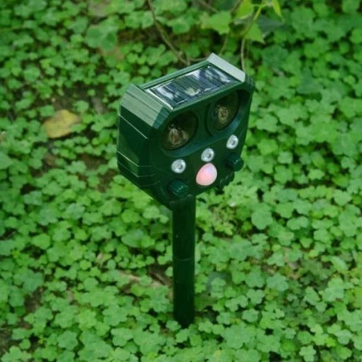 Solar Motion Activated Snake Repeller with Ultrasonic Sound and Flashing Light All Vera Mart