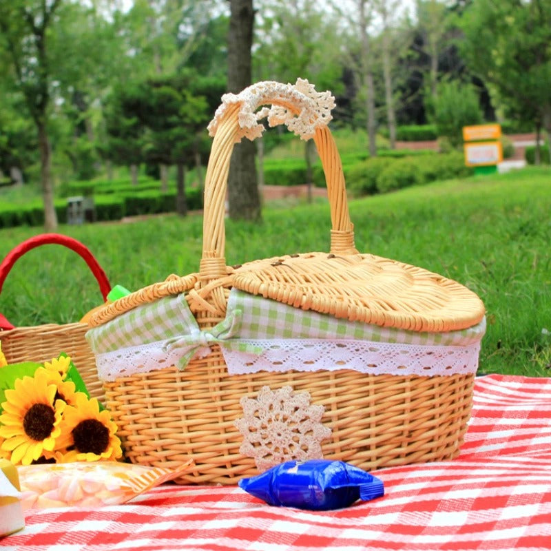 Oval Willow Picnic Basket with Dual Lids and Removable Cotton Liner All Vera Mart