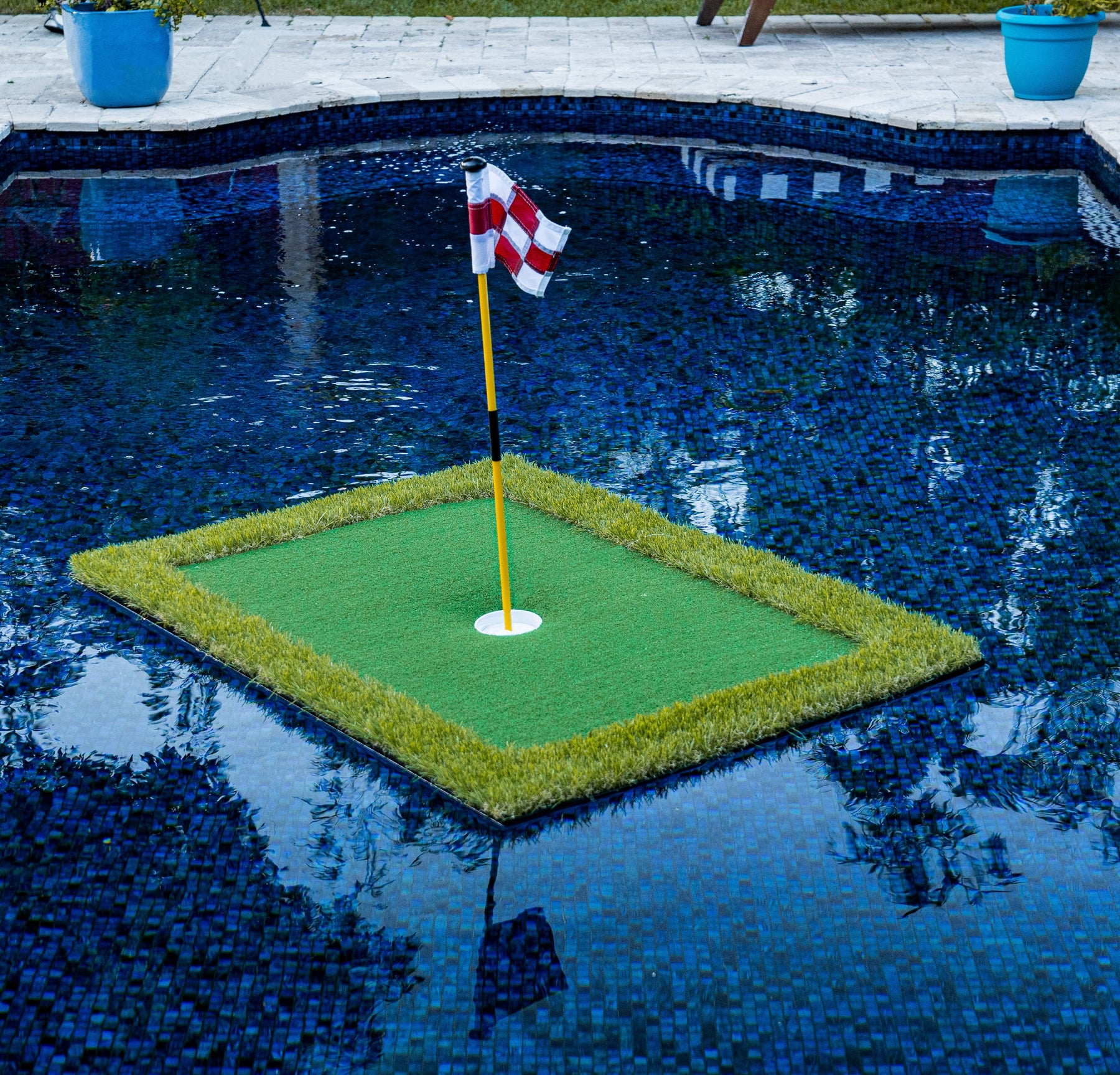 Floating Golf Putting Green with Regulation Cup and Foam Balls, 2x3 Feet All Vera Mart